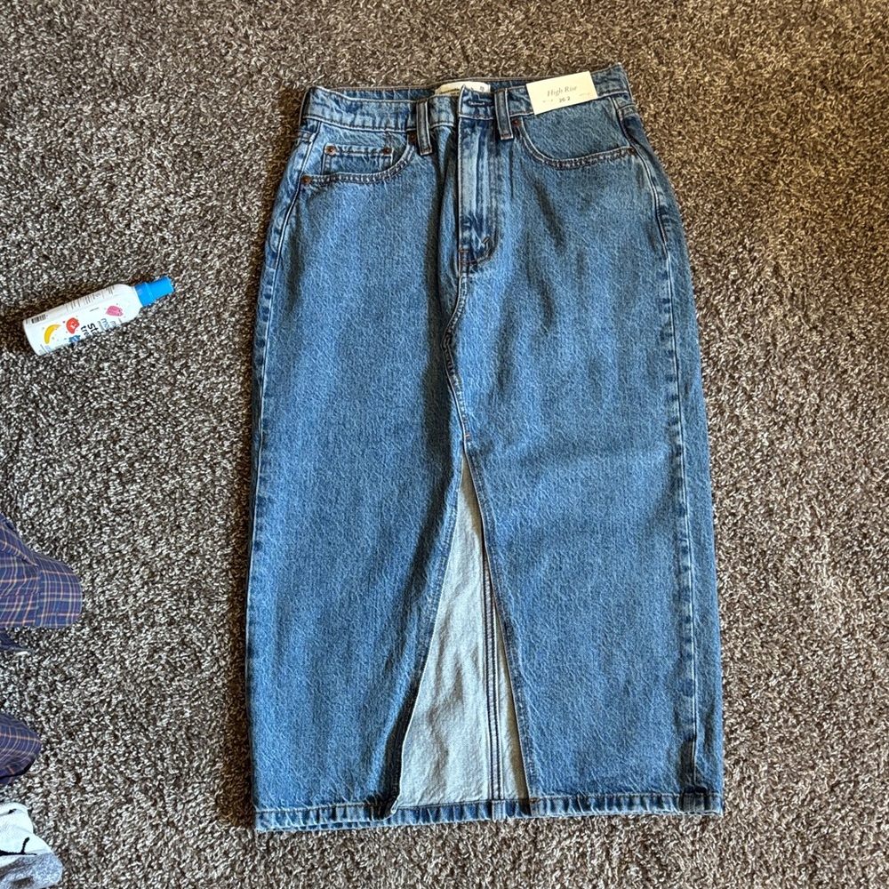 Abercrombie & Fitch Blue Denim “High Rise” Midi Skirt new with tags